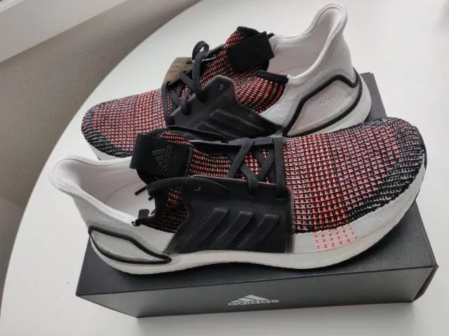 Adidas UltraBoost 19