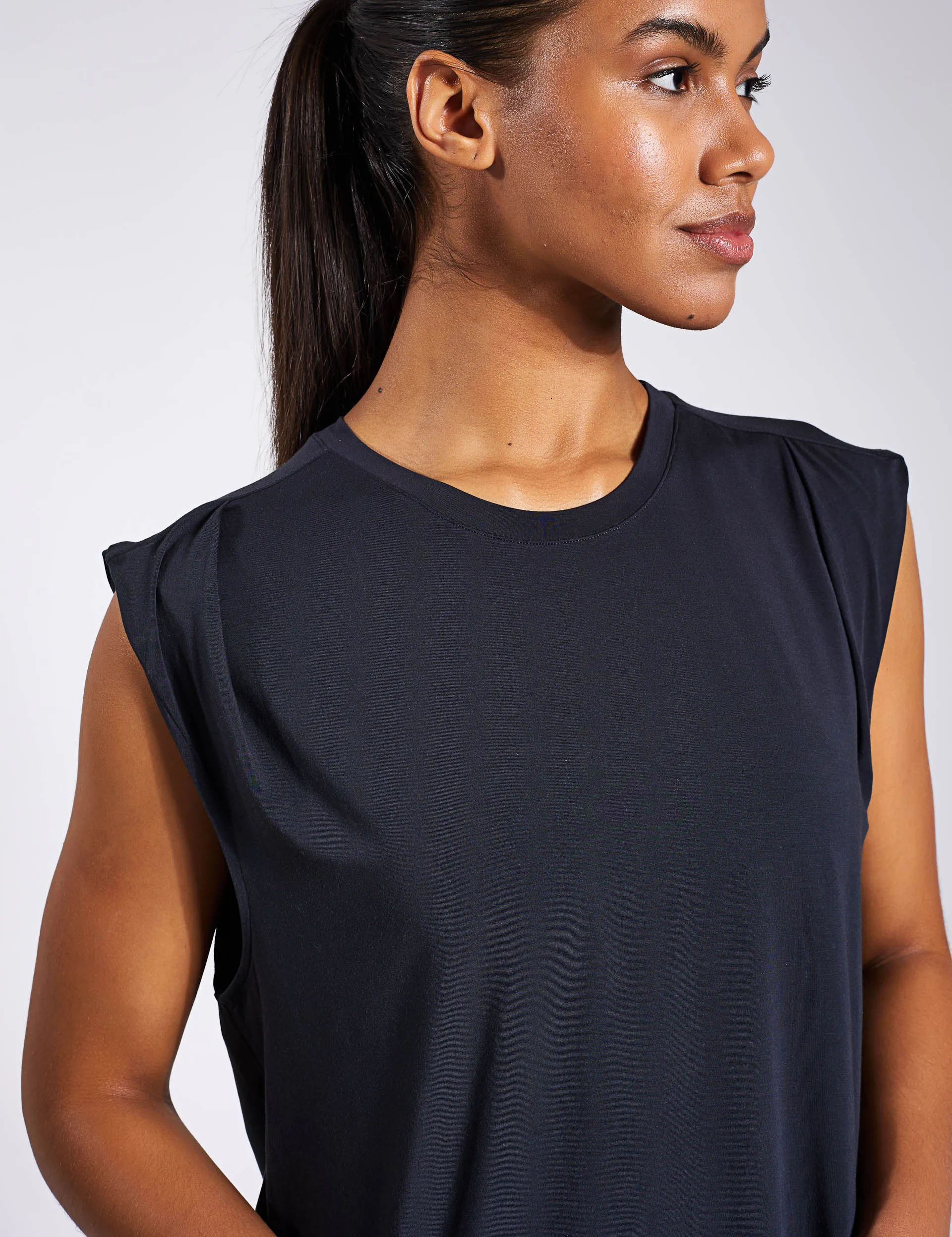 Calgary Boxy Tank - Black