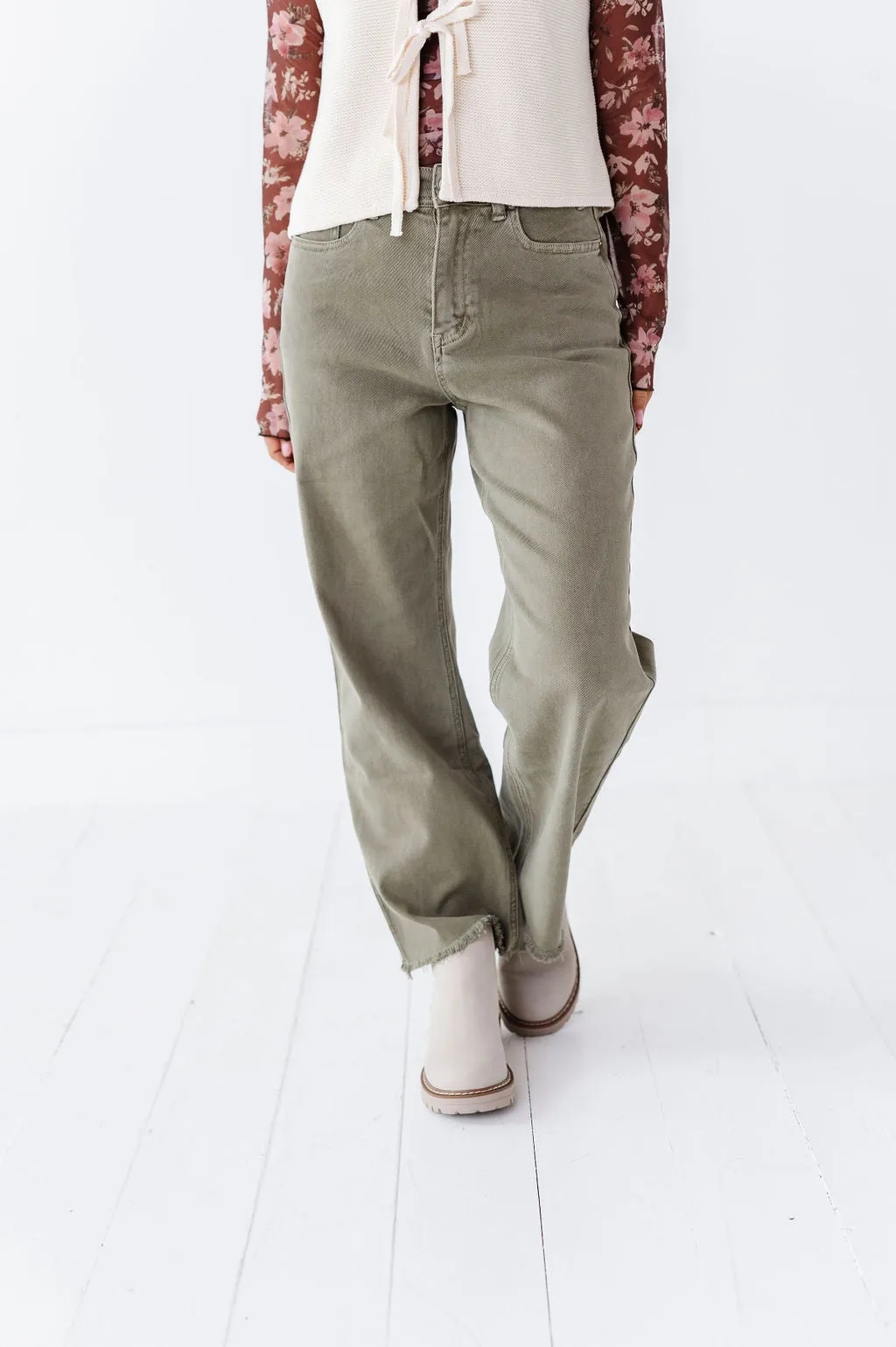 Chandler Wide Leg Jeans in Olive