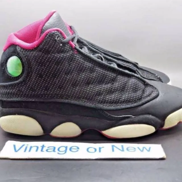 Girls' nike air jordan xiii 13 black voltage cherry white retro gs 2011 sz 3.5y