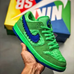 Grateful dead x nike sb dunk low green bear