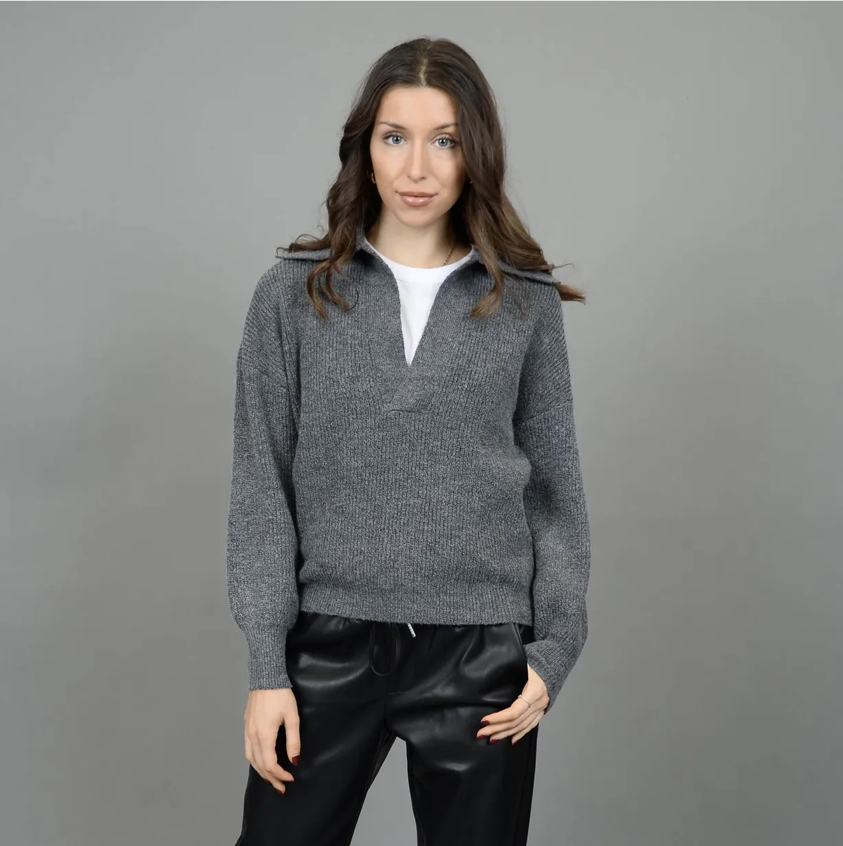 MAYLA L/S COLLARED V NECK PULLOVER