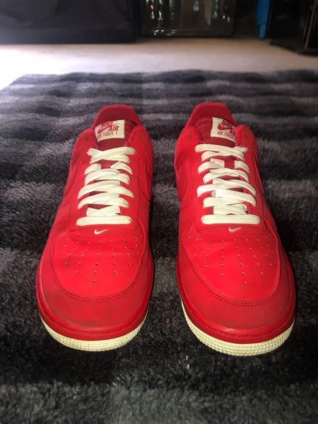 Nike air force 1 low red