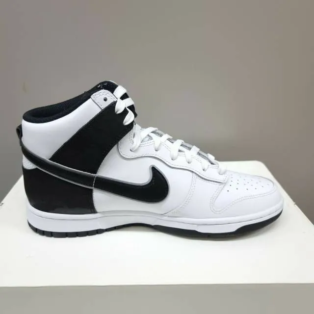 Nike dunk high white black