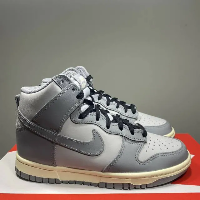 Nike dunk high wmns grey white