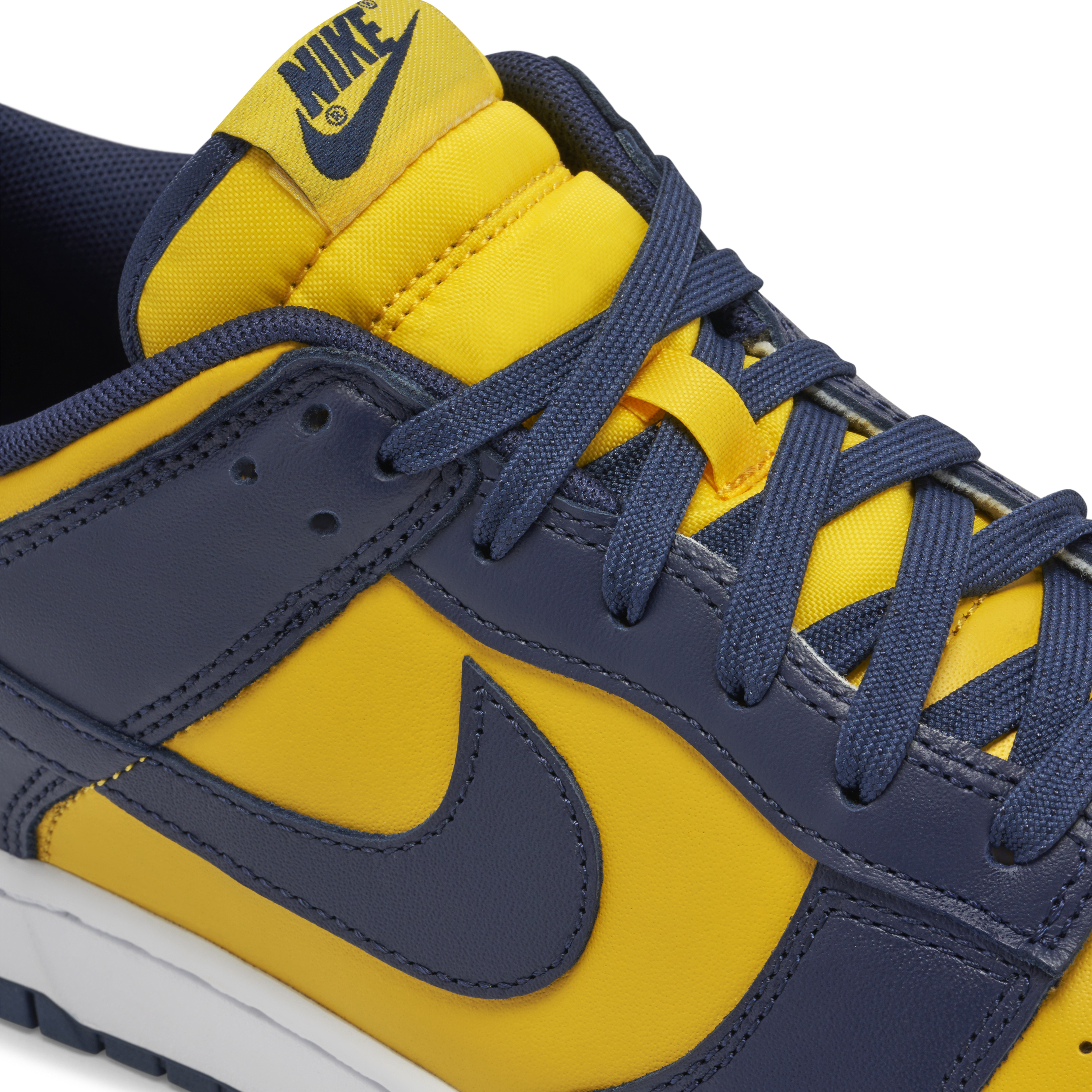 Nike Dunk Low Michigan 2021 | DD1391-700 | Laced