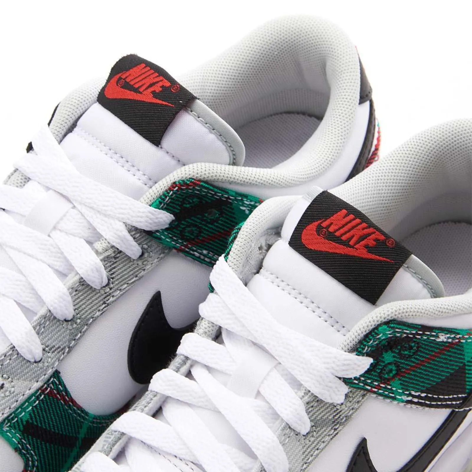 Nike Dunk Low ''Plaid''