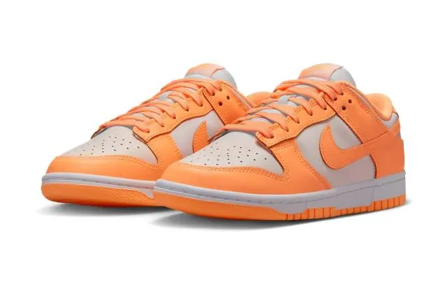 Nike dunk low wmns peach cream