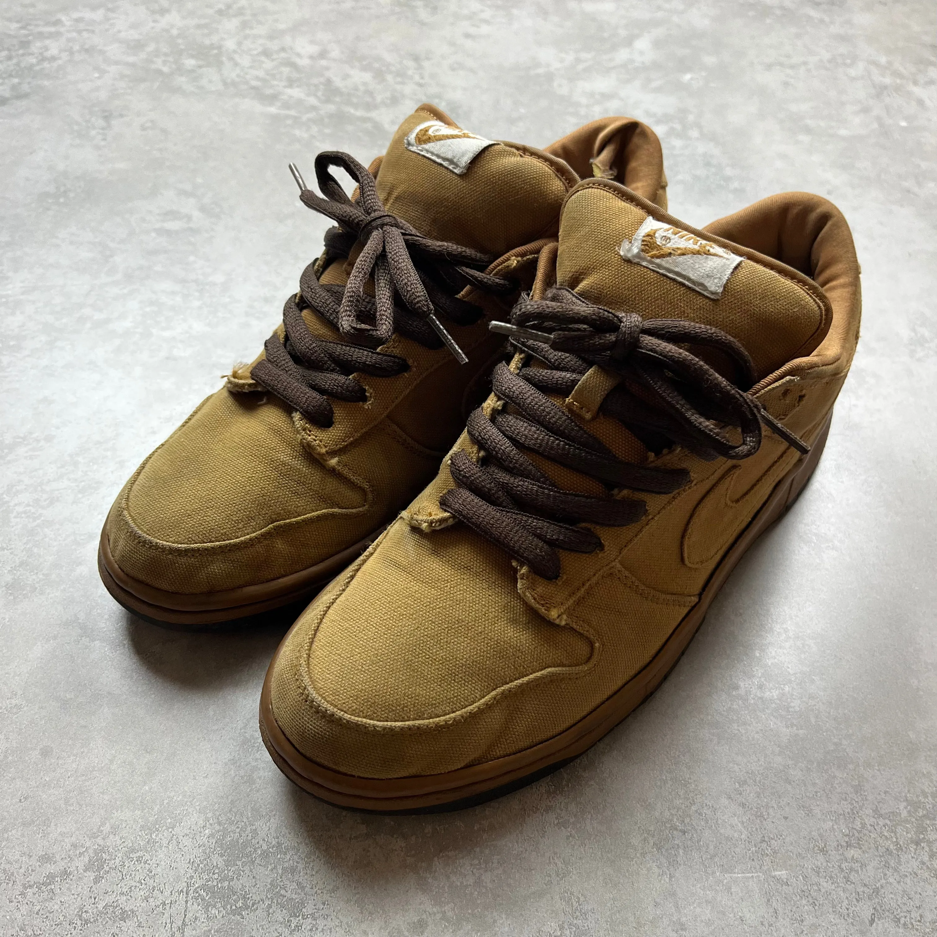 Nike SB 'Carhartt' Dunk Low (2000s)