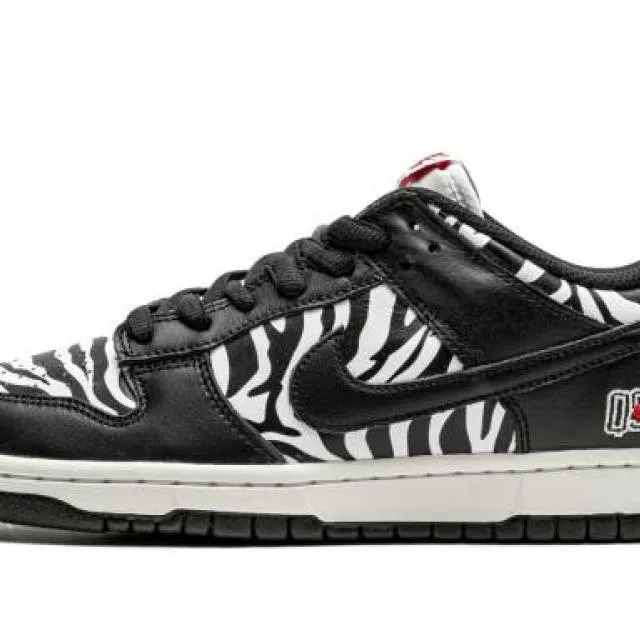 Nike SB Dunk Low OG QS "Quarter Snacks"