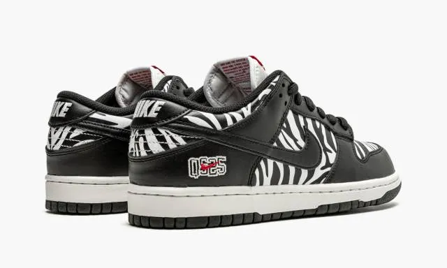 Nike SB Dunk Low OG QS "Quarter Snacks"