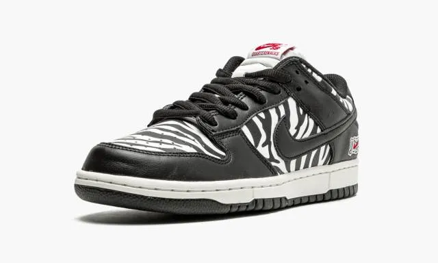 Nike SB Dunk Low OG QS "Quarter Snacks"