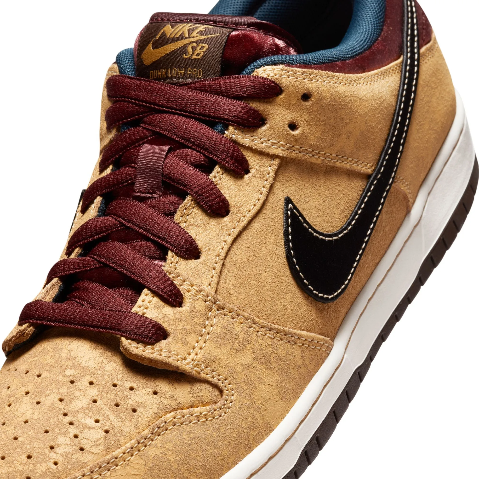 NIKE SB - DUNK LOW PRO - CELESTIAL GOLD / BLACK-DARK TEAM RED