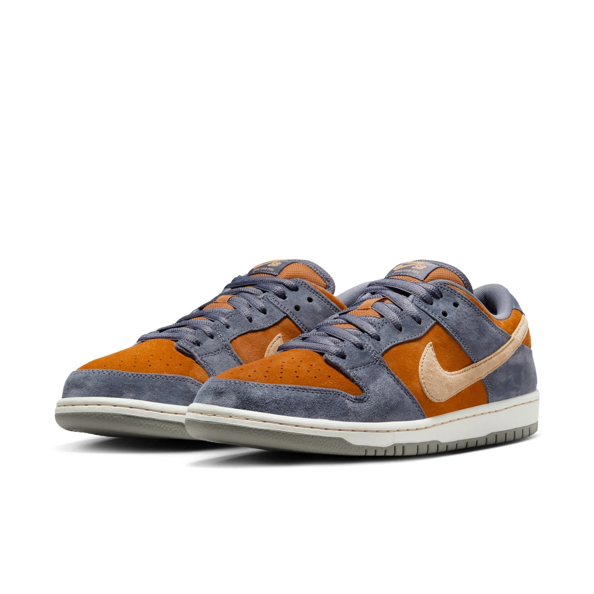 NIKE SB - DUNK LOW PRO - LIGHT CARBON / SESAME-MONARCH-SUMMIT WHITE