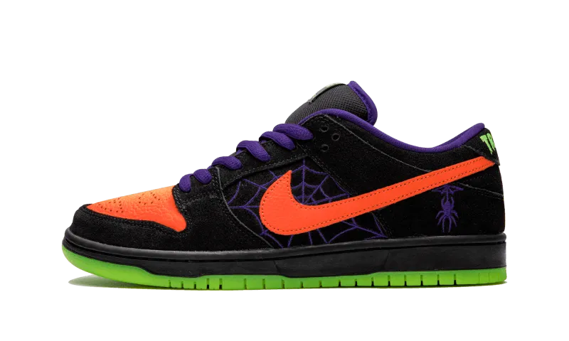 Nike SB Dunk Low "Night of Mischief"