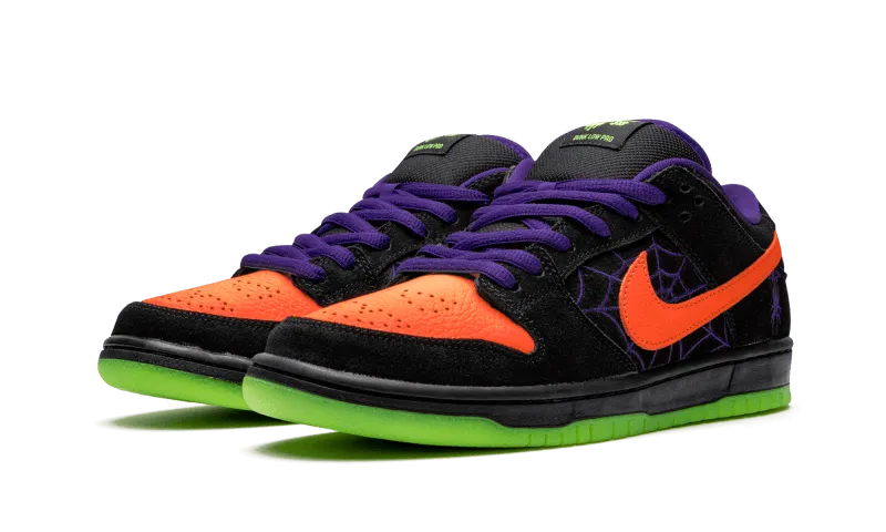 Nike SB Dunk Low "Night of Mischief"