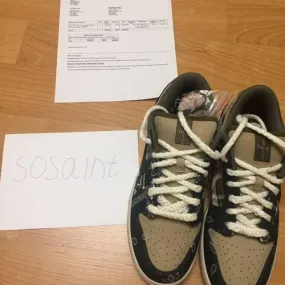 Nike sb dunk low travis scott /w special box