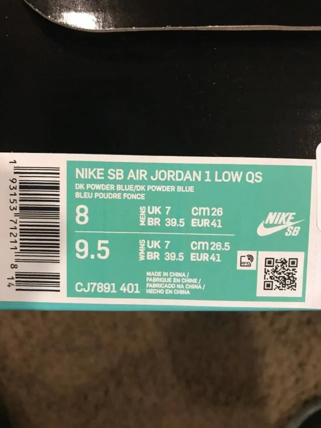 Nike sb x air jordan 1 low unc