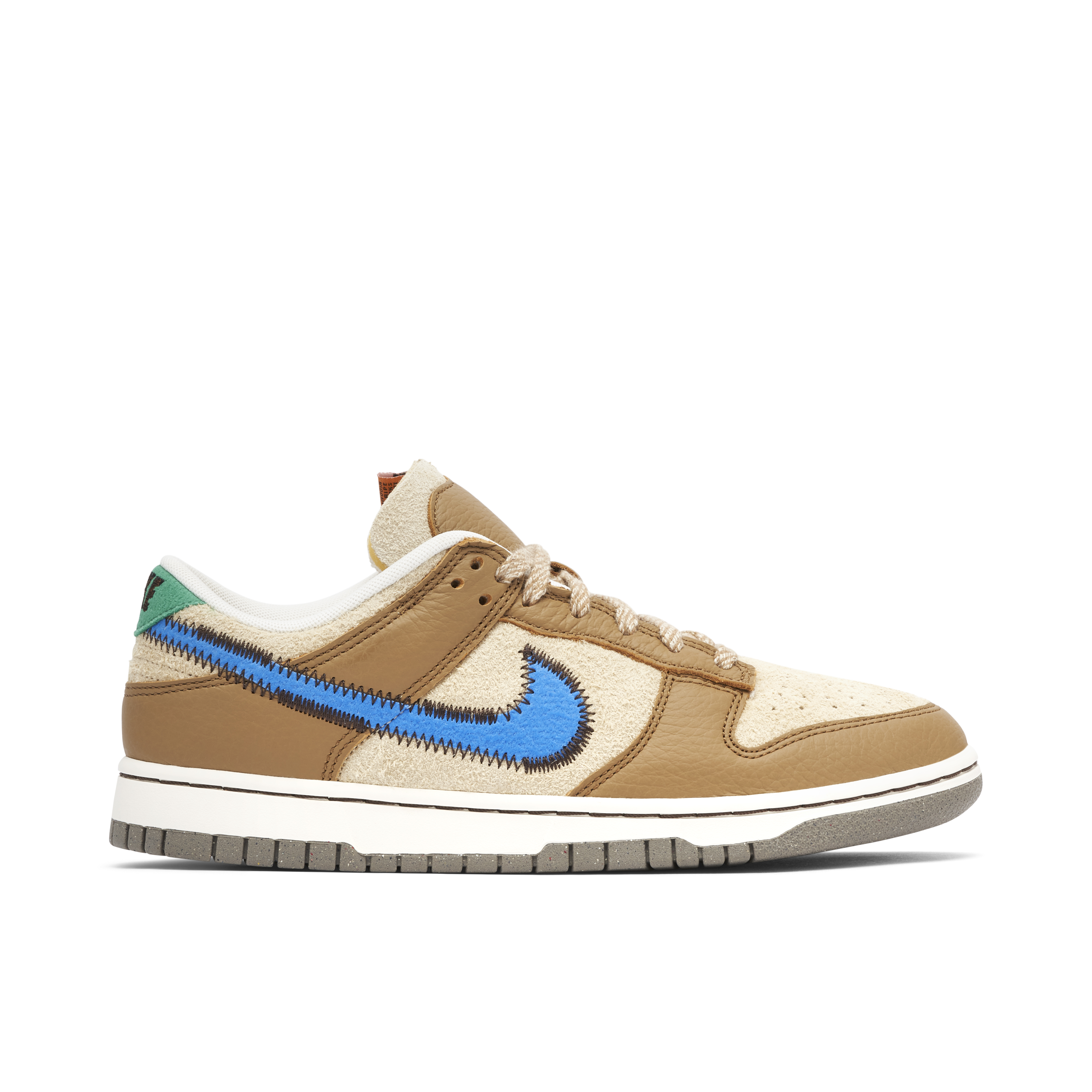 Size? x Nike Dunk Low | DO6712-200 | Laced