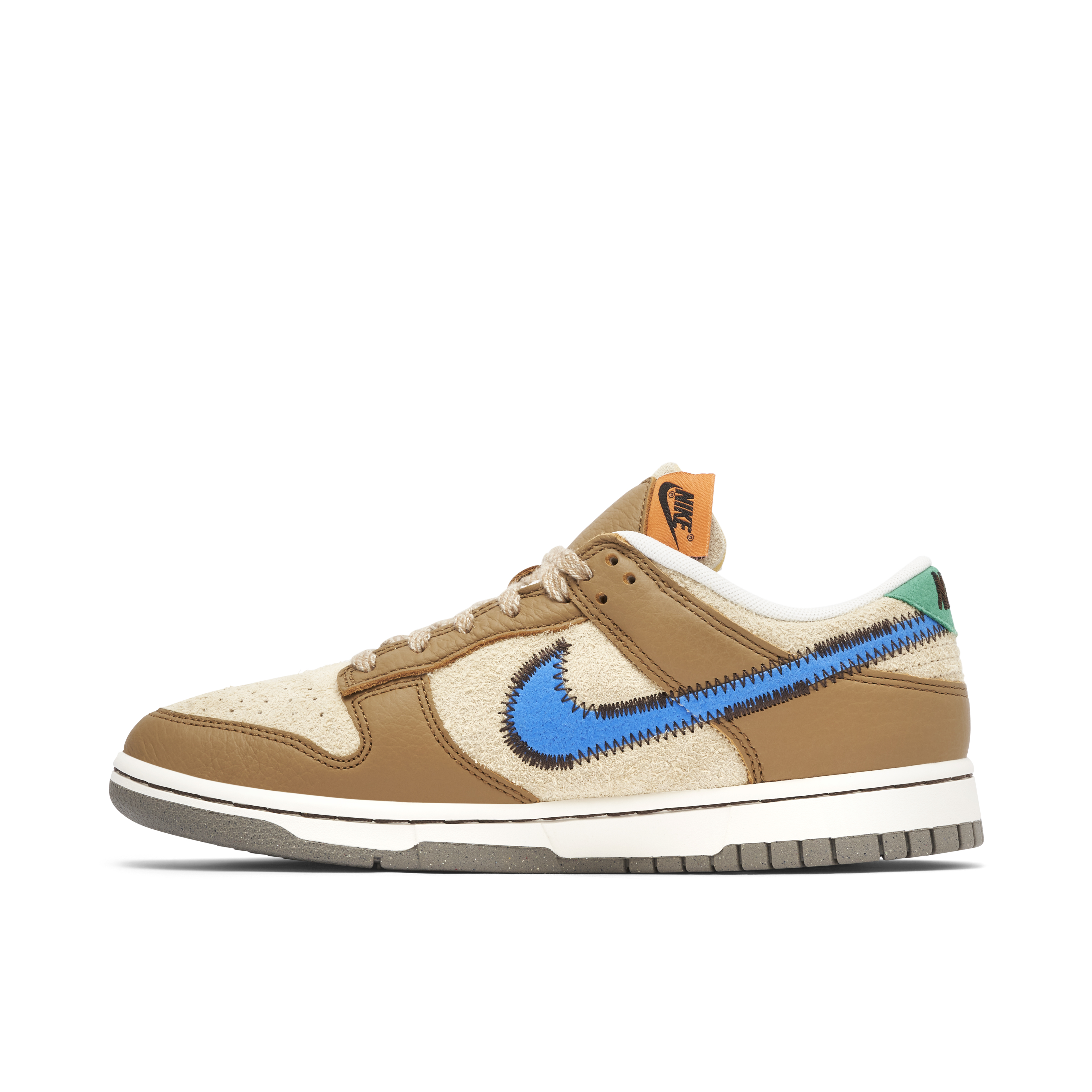 Size? x Nike Dunk Low | DO6712-200 | Laced